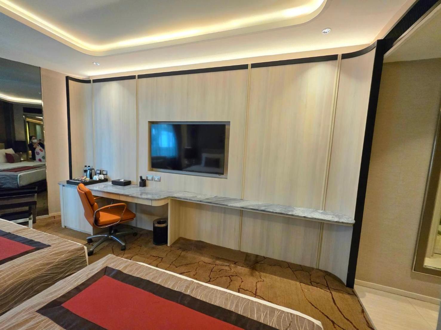 Graceland Bangkok By Grace Hotel - Sha Extra Plus Exteriör bild